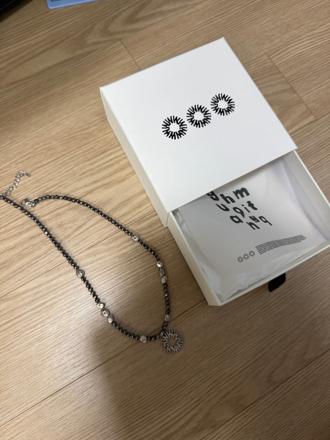 999휴머니티 PEBBLE SYMBOL NECKLACE 상품이미지1