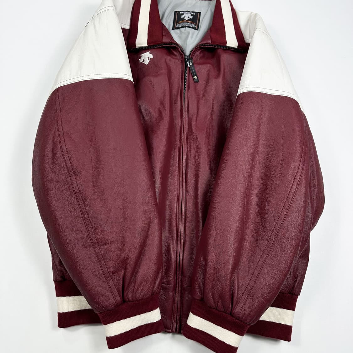 데상트 버건디 가죽 바시티 스타디움 점퍼 (L) 상품이미지5