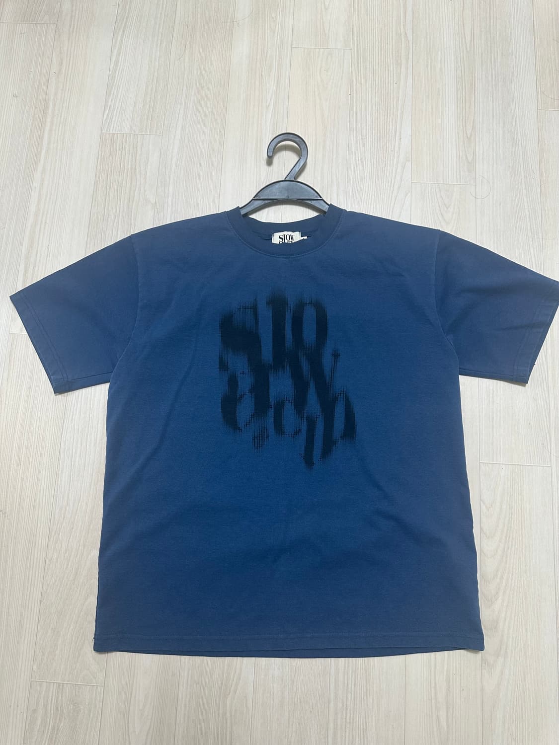 슬로우애시드 블러리 로고 반팔 - 딥블루 상품이미지2