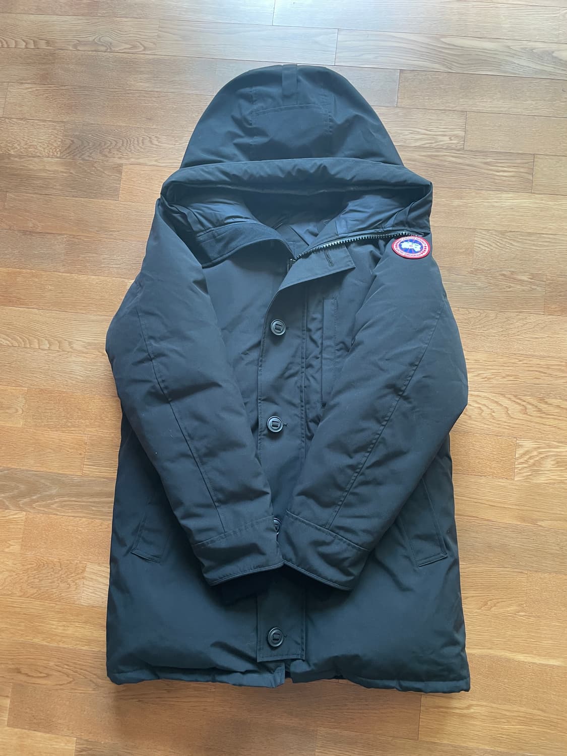 캐나다구스 샤토 fw23 블랙 L 새상품 팝니다 상품이미지1