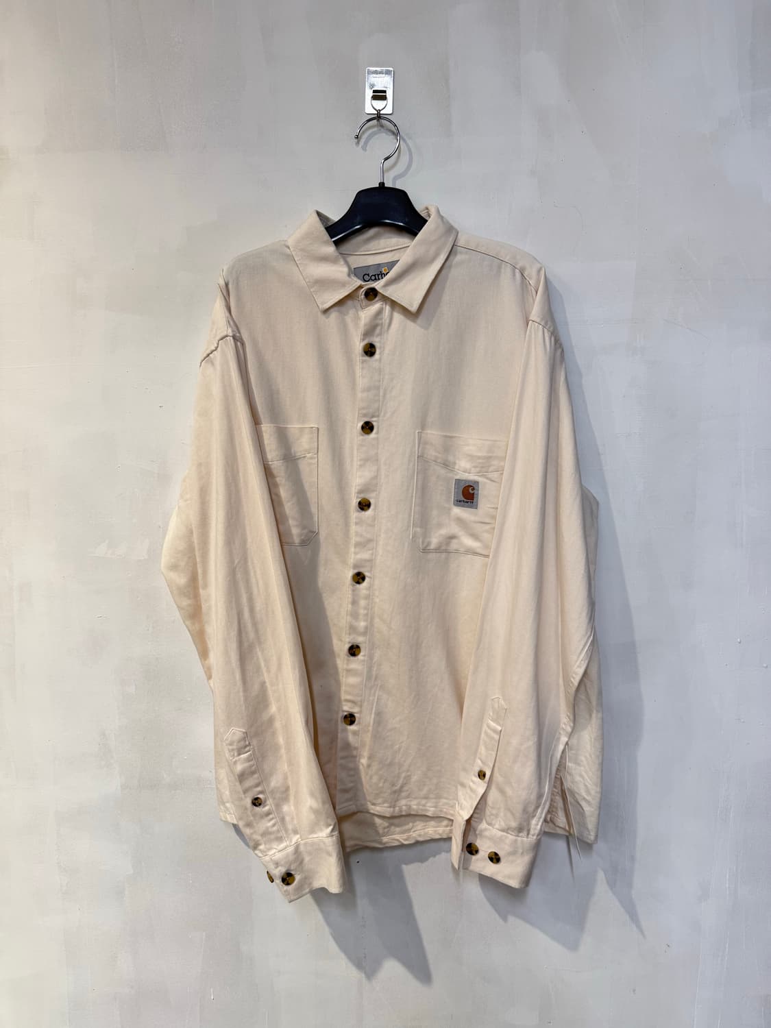 칼하트 아이보리 긴팔셔츠 상품이미지1