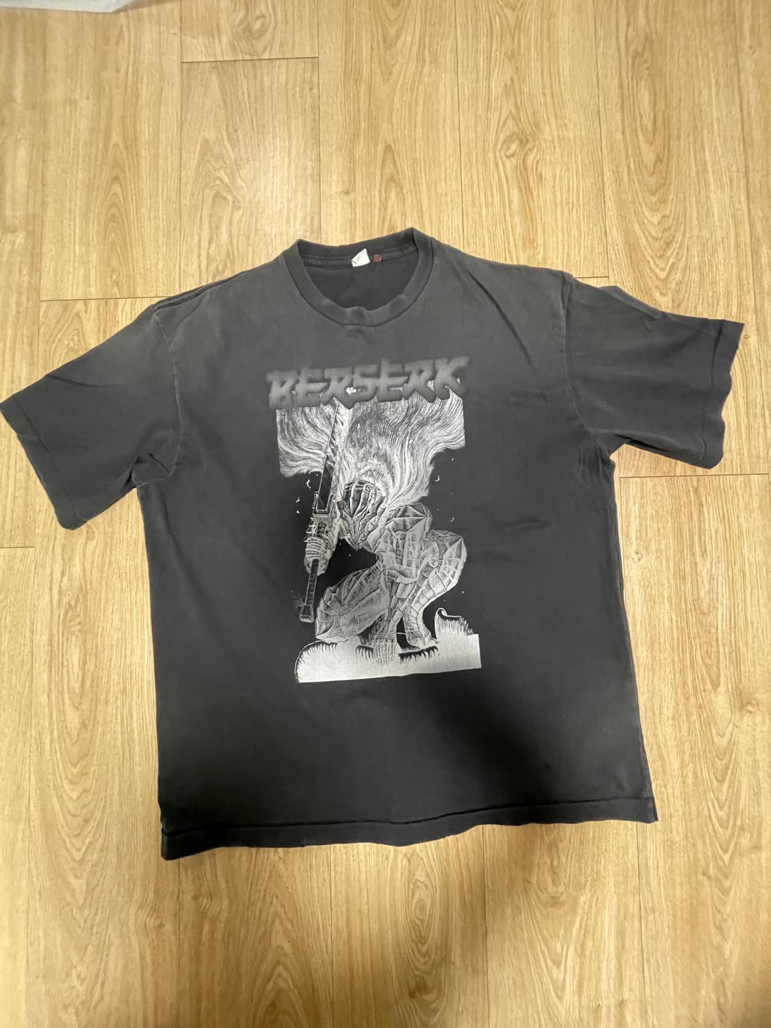 (3) 폴리테루 x 베르세르크  반팔  상품이미지4