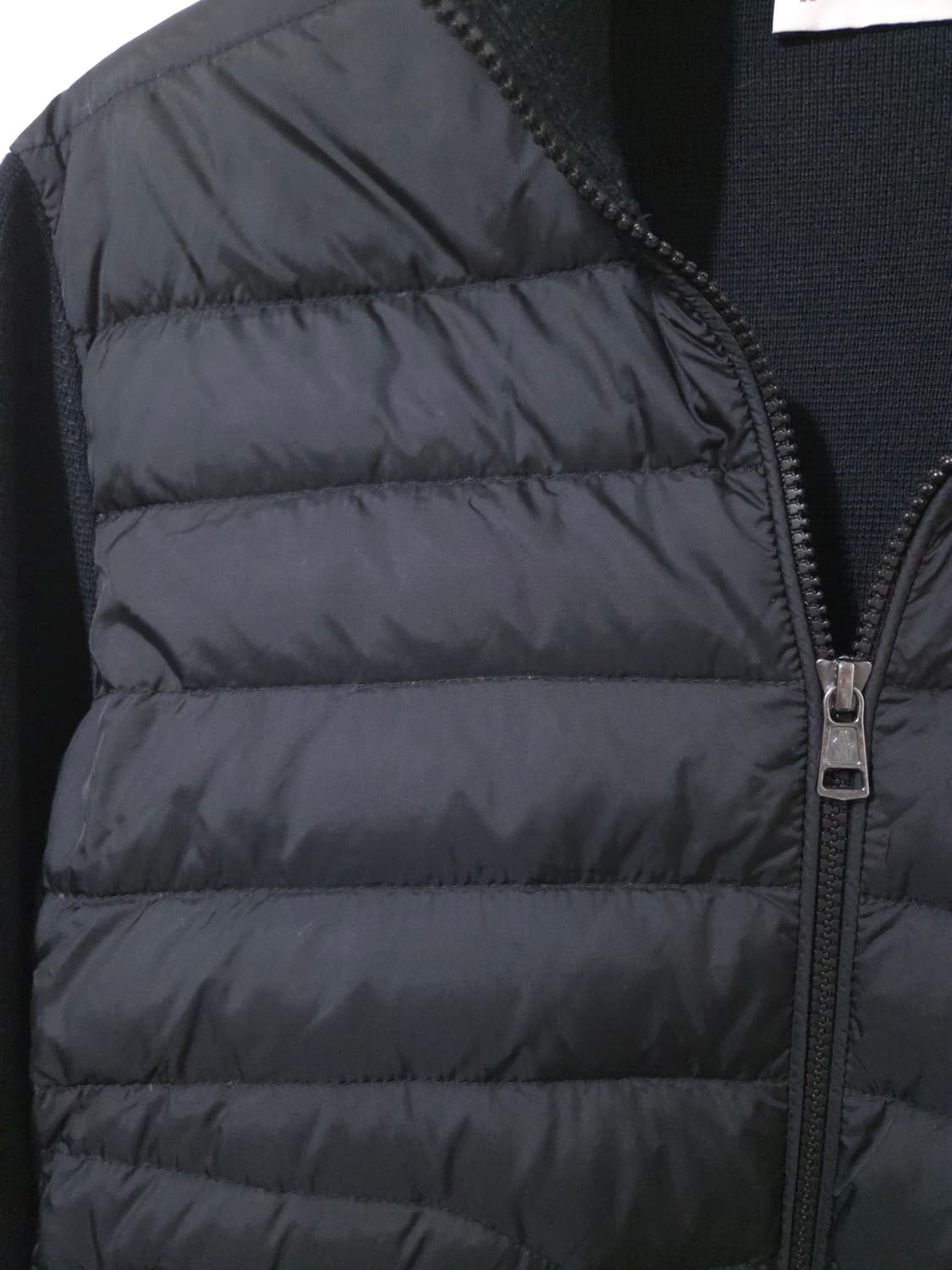 [새상품급, 22Fw] 몽클레어 김현우 니트패딩 S Size 상품이미지3