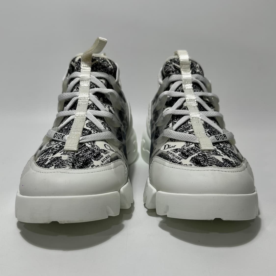디올 D 커넥트 테크니컬 패브릭 파리 스니커즈 (245)  상품이미지2