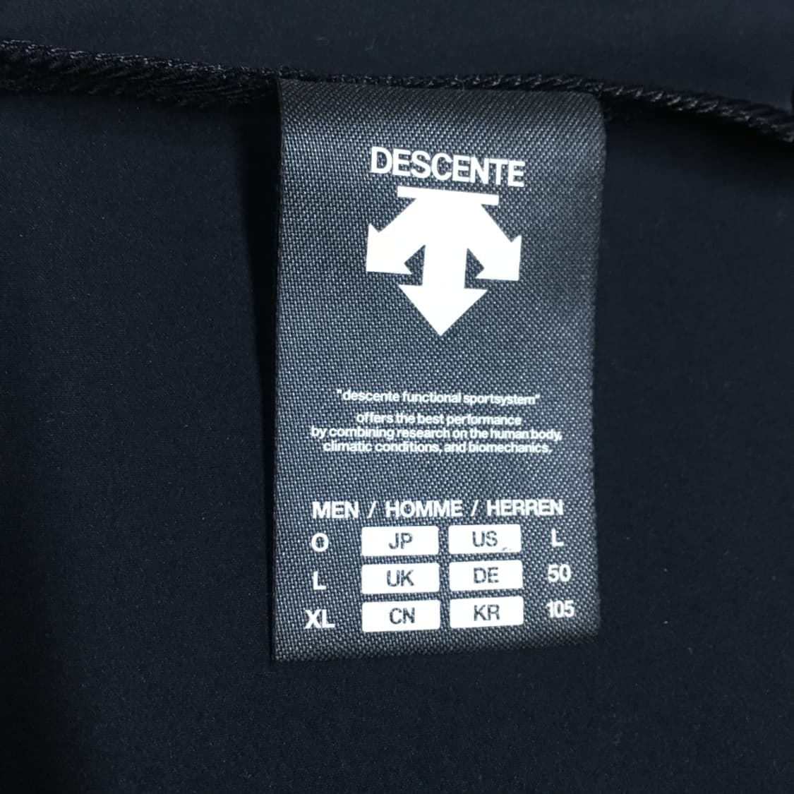 데상트 집업자켓 CC23 상품이미지4