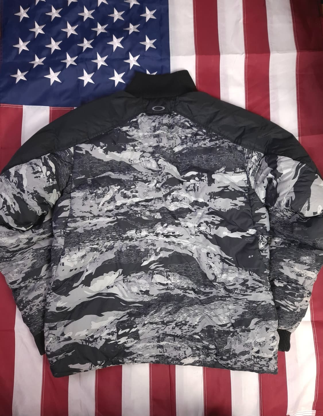 오리지날 오클리 나일론 패딩 푸퍼 자켓 상품이미지6