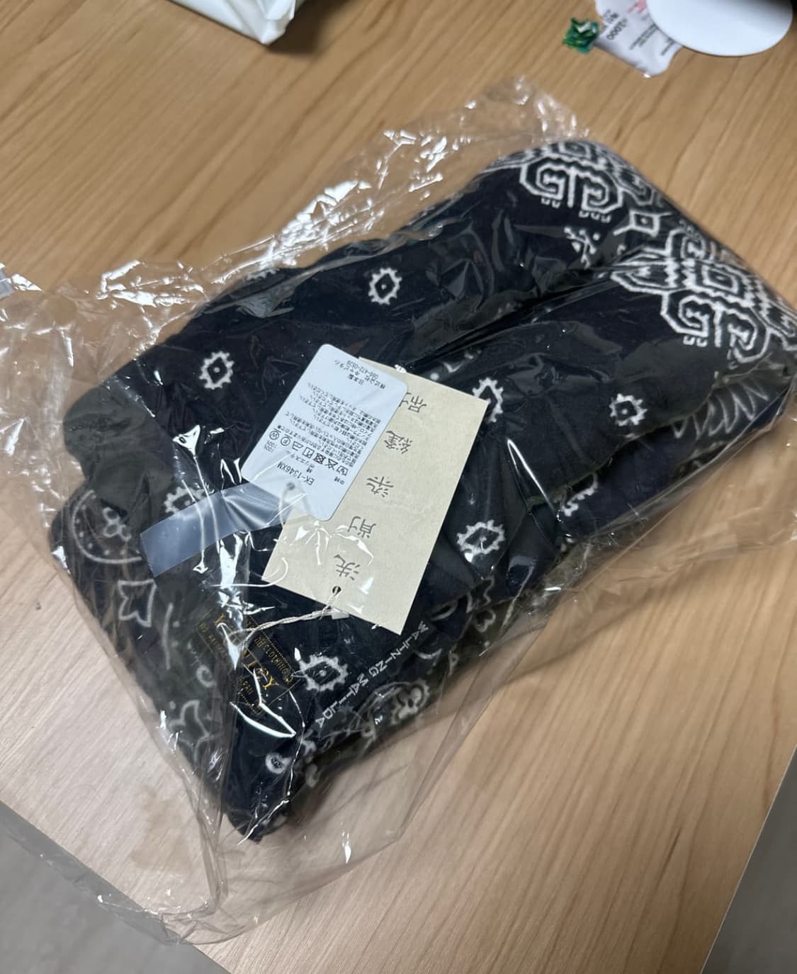 캐피탈 플란넬 반다나 패턴 리버시블 케사 머플러 블랙/카키 상품이미지2