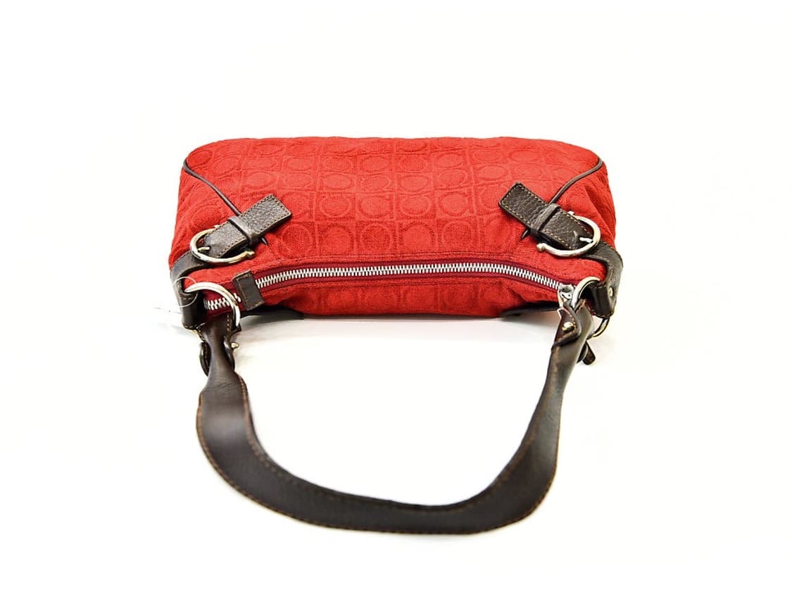 페라가모 스웨이드 레드 숄더백(정품) 상품이미지9