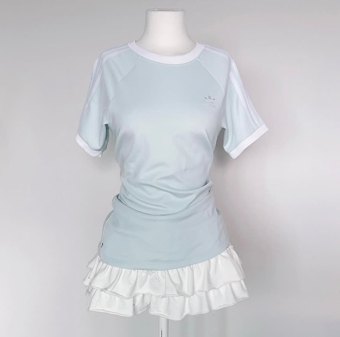 아디다스 하늘 반팔티 상품이미지1