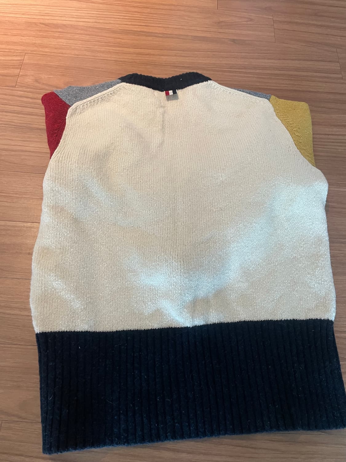 톰브라운 니트 상품이미지3