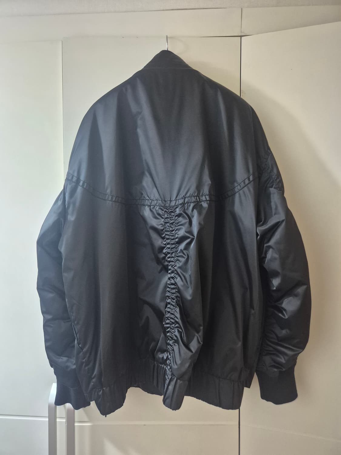 송지오옴므 컬렉션 카라리스 더블넥 점퍼 블랙 상품이미지4