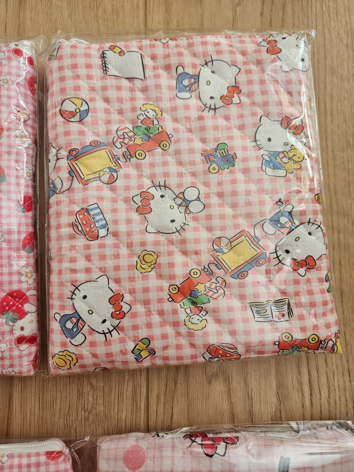 수제파우치 (키티,리락쿠마) 상품이미지4