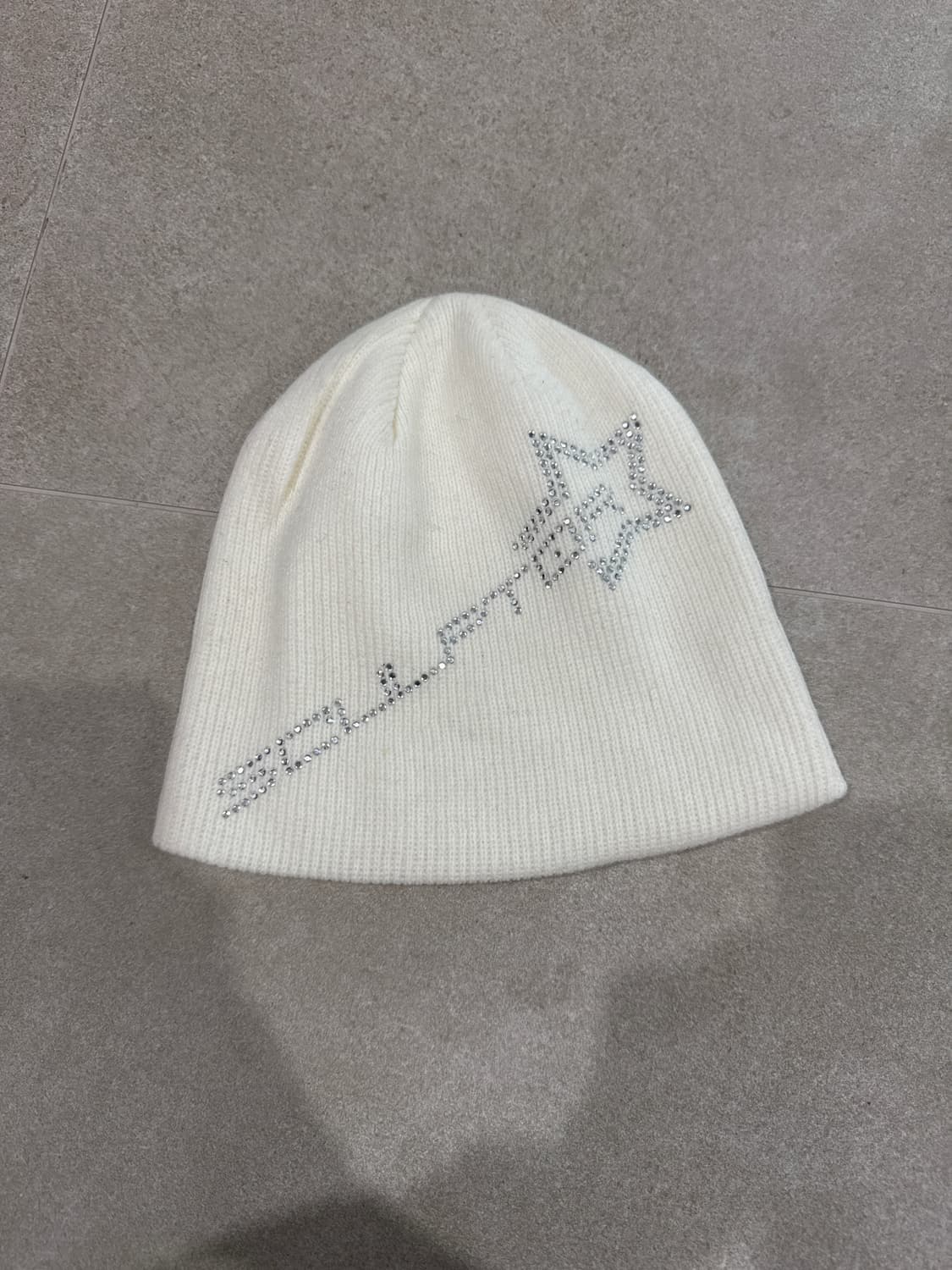 스컬프터 화이트 비니 상품이미지1