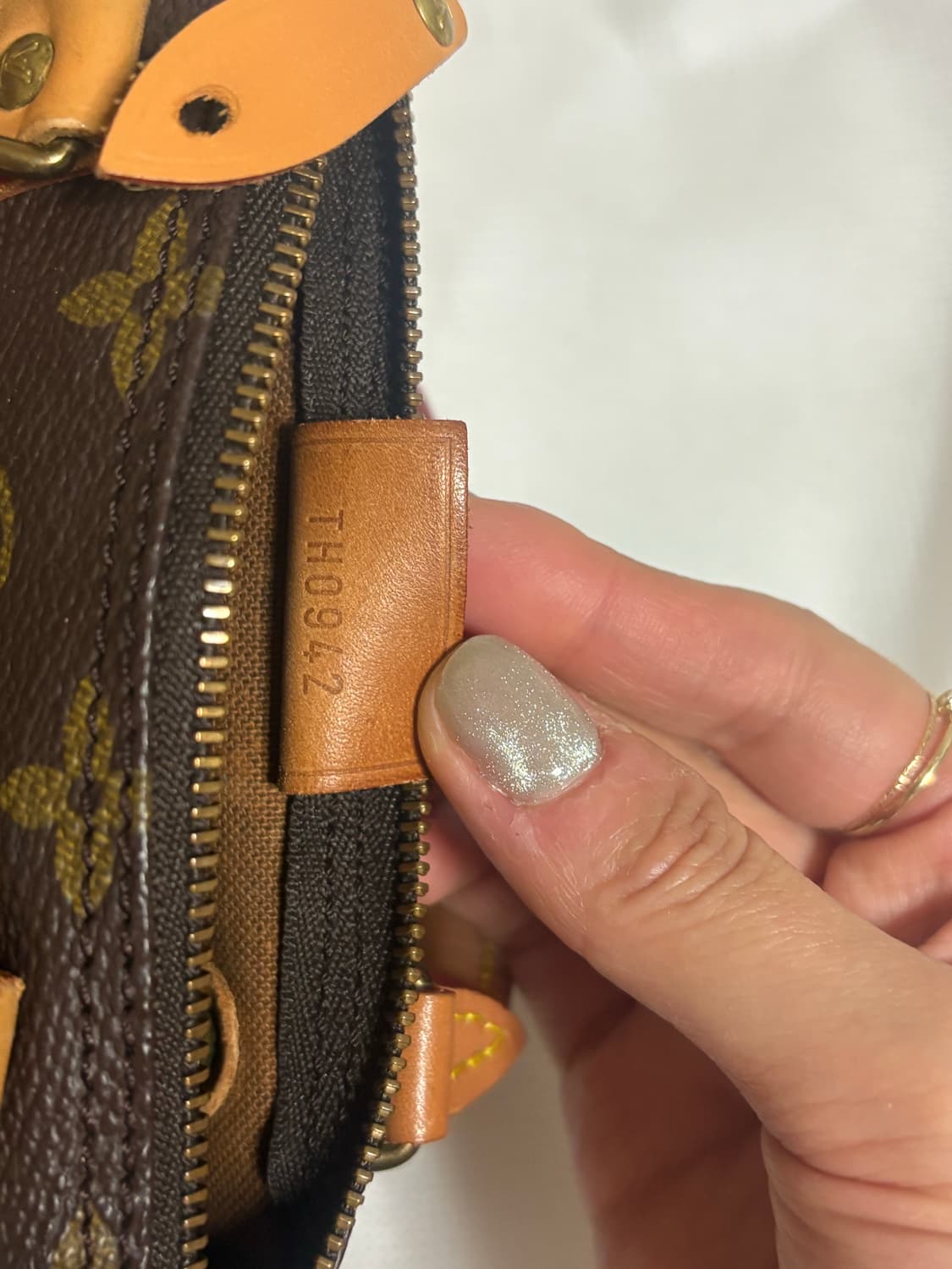 루이비통 나노 스피디백 판매합니다 상품이미지8