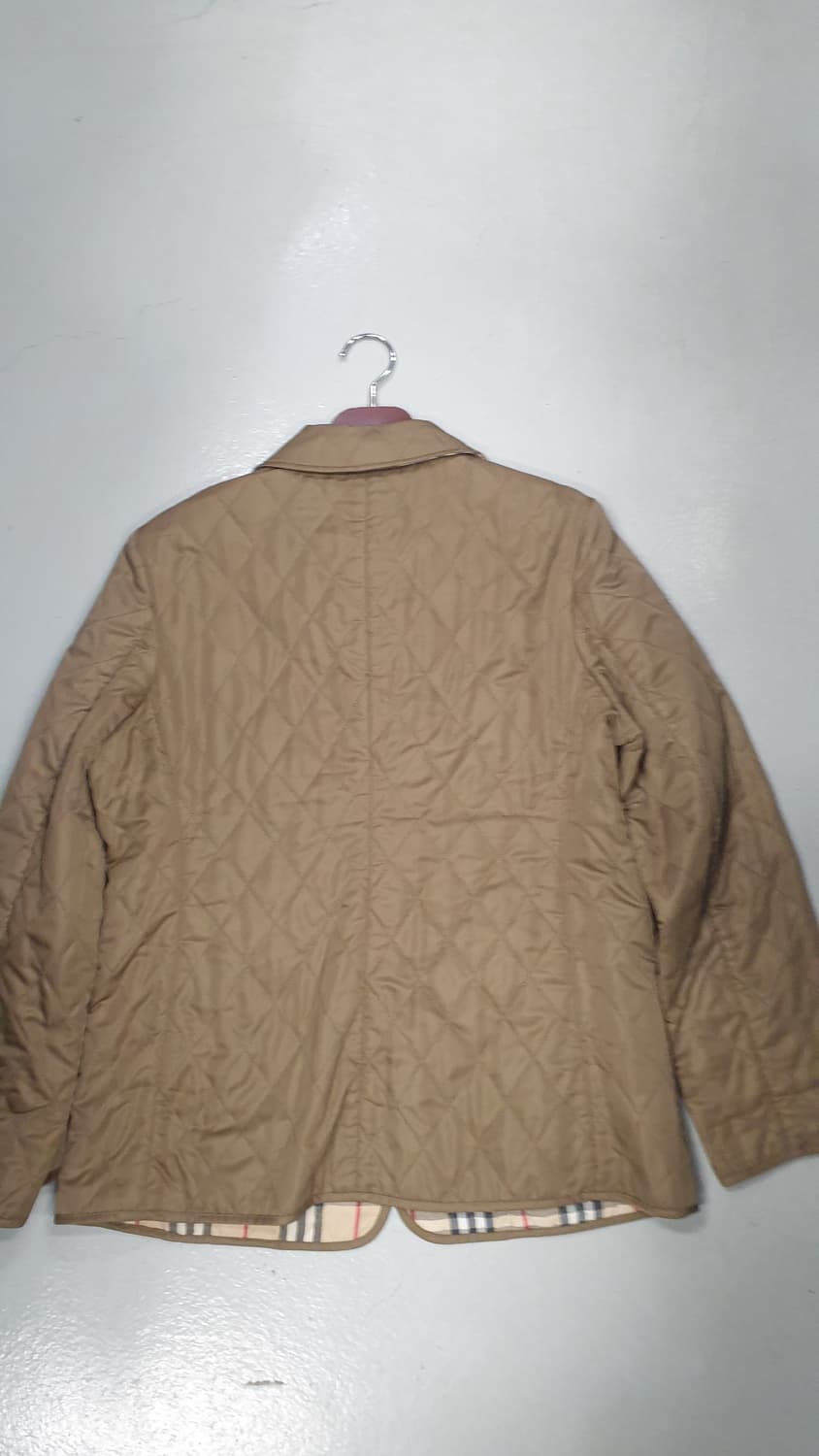 정품 버버리 퀼팅 자켓 m 상품이미지2