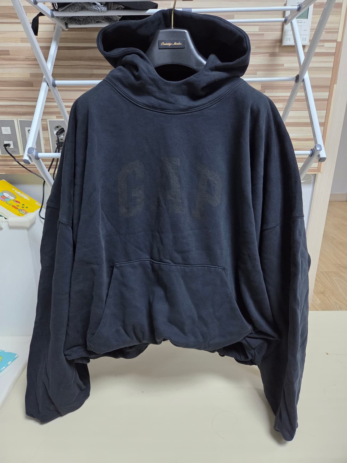 이지갭 / 발렌시아가 도브 후드 / L 상품이미지1