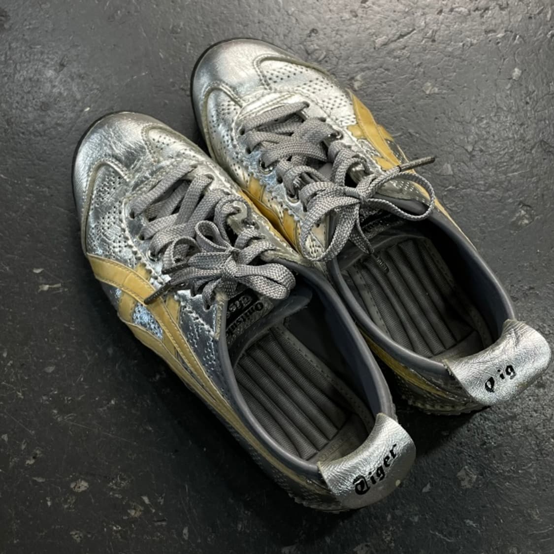 245 오니츠카타이거 X BMW 미니 멕시코 66  상품이미지2