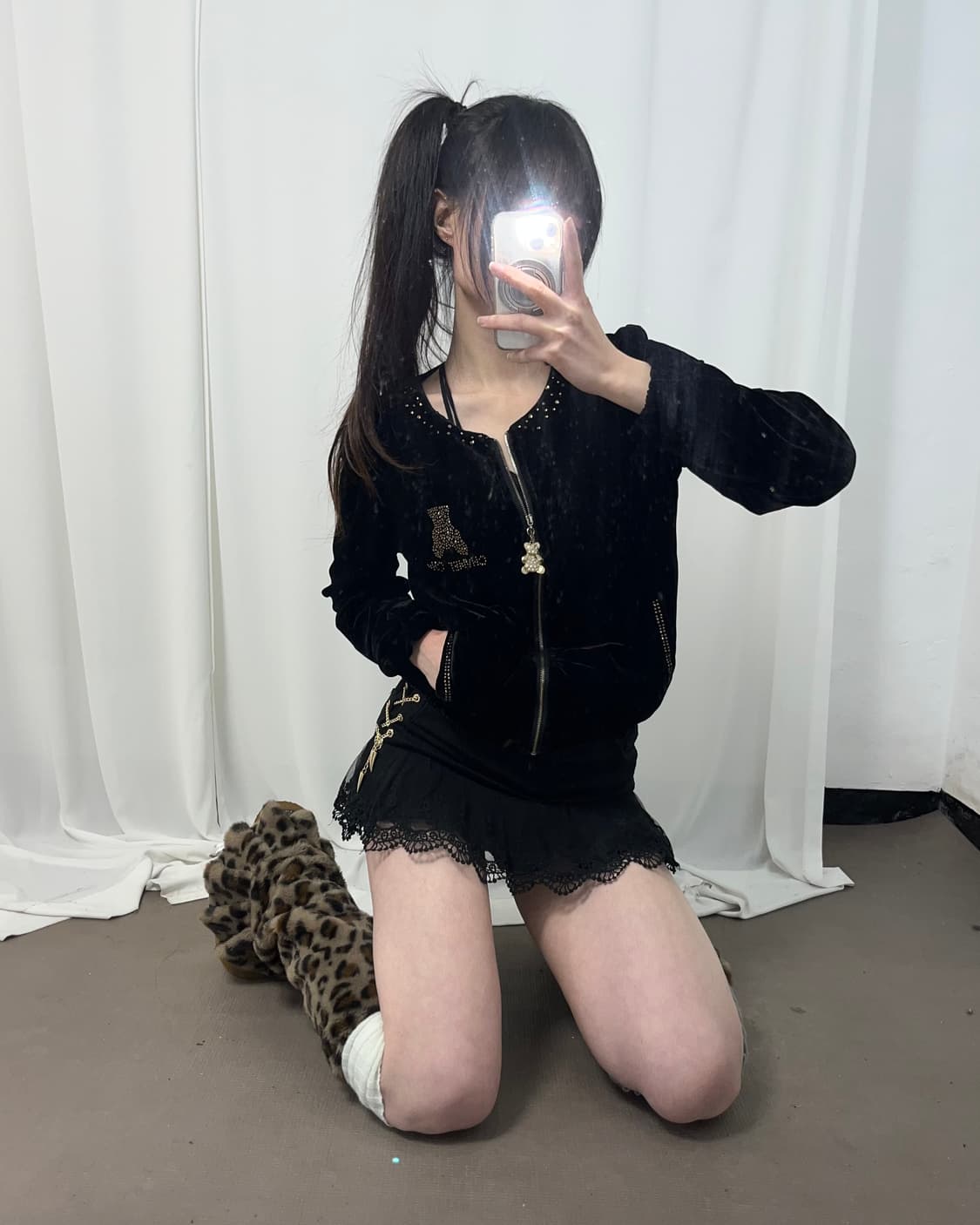 테디베어 벨벳 큐빅 집업 상품이미지1