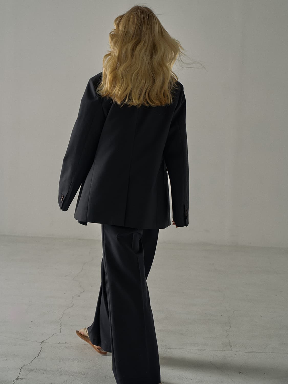 파사드패턴 오버핏 썸머 울재킷 블랙컬러 상품이미지5