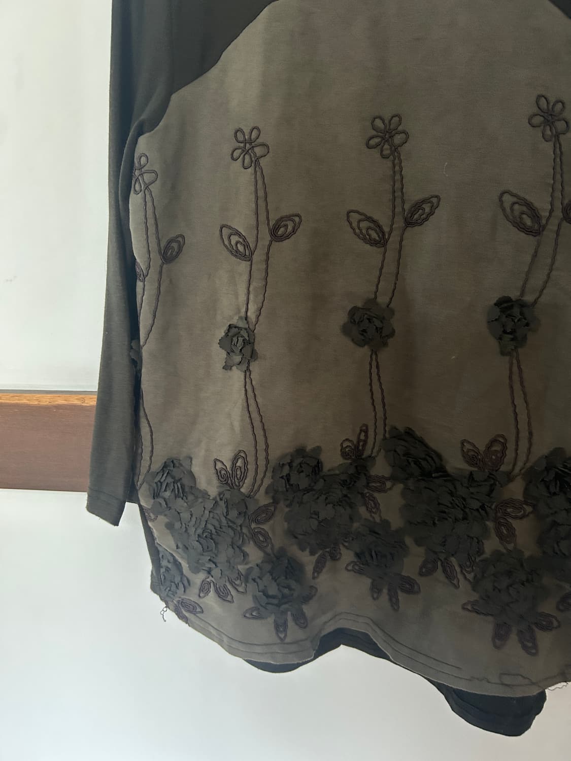 dark brown flower tshirt  상품이미지3