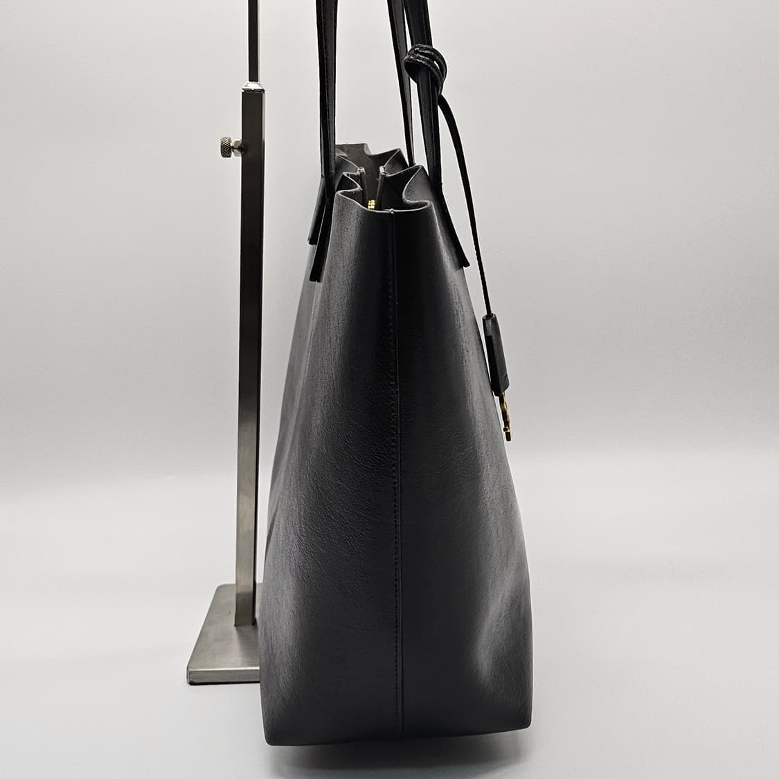 정품 입생로랑 이스트 웨스트 쇼퍼백 상품이미지5