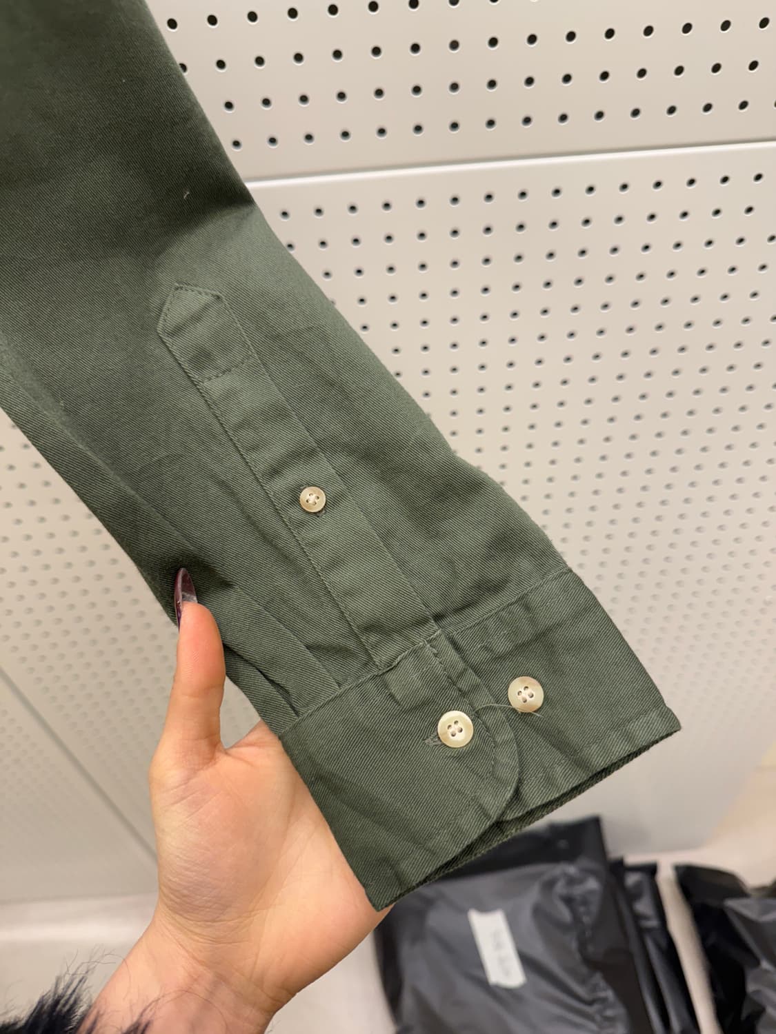 칼하트 커스텀 크롭 셔츠 자켓 카키 U1317 상품이미지4