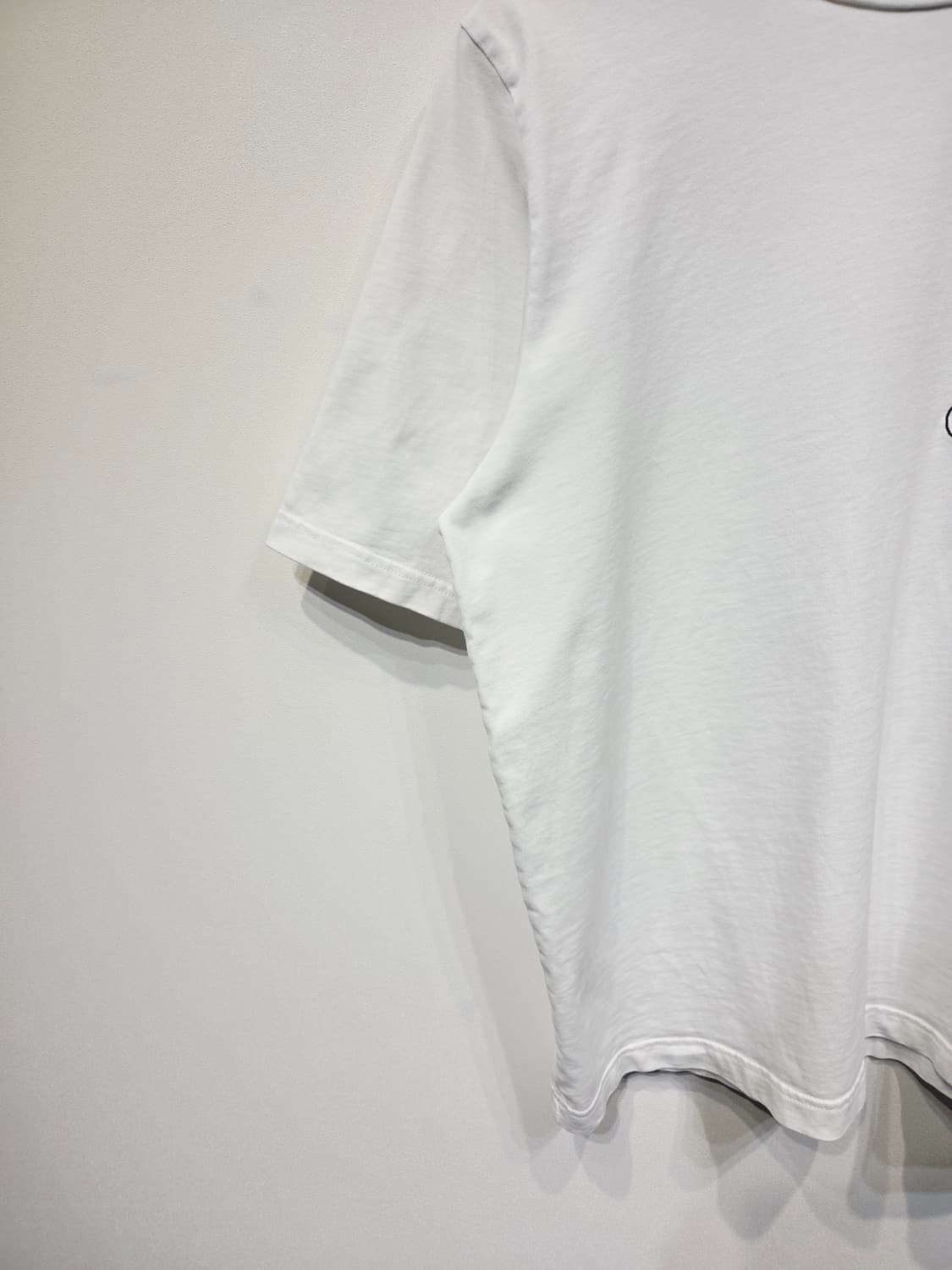 아디다스 오리지널 아웃라인 로고 반팔티 화이트 상품이미지4