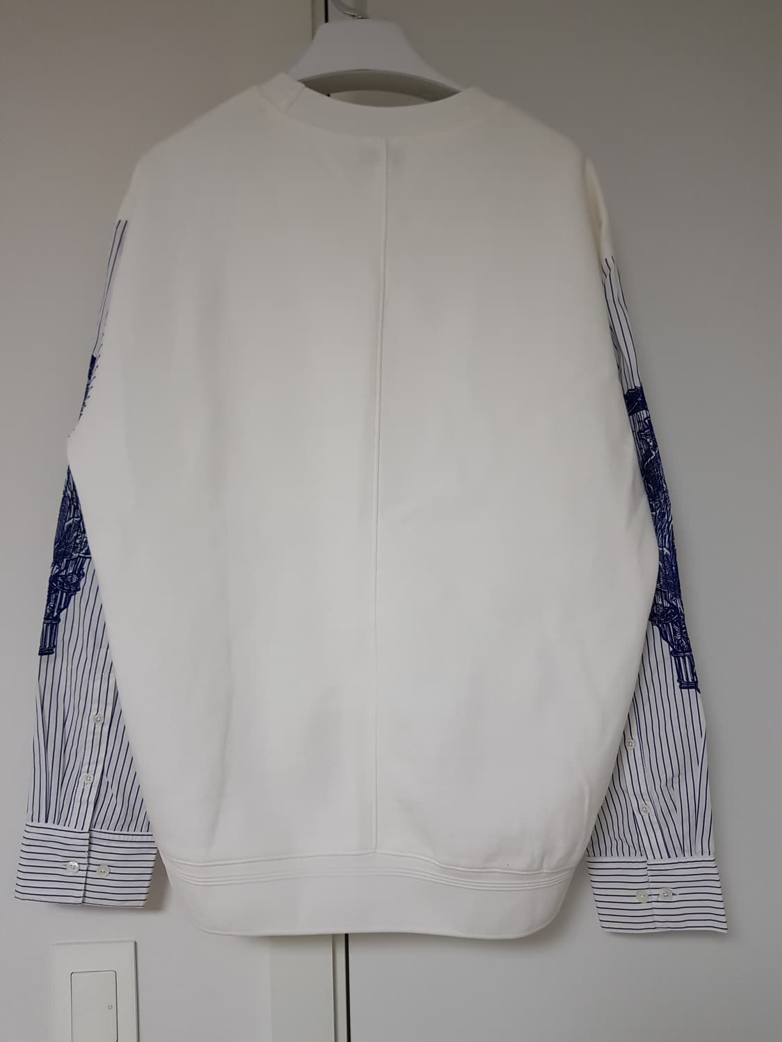 [105] 송지오옴므 소매 자수 맨투맨 셔투맨 상품이미지2