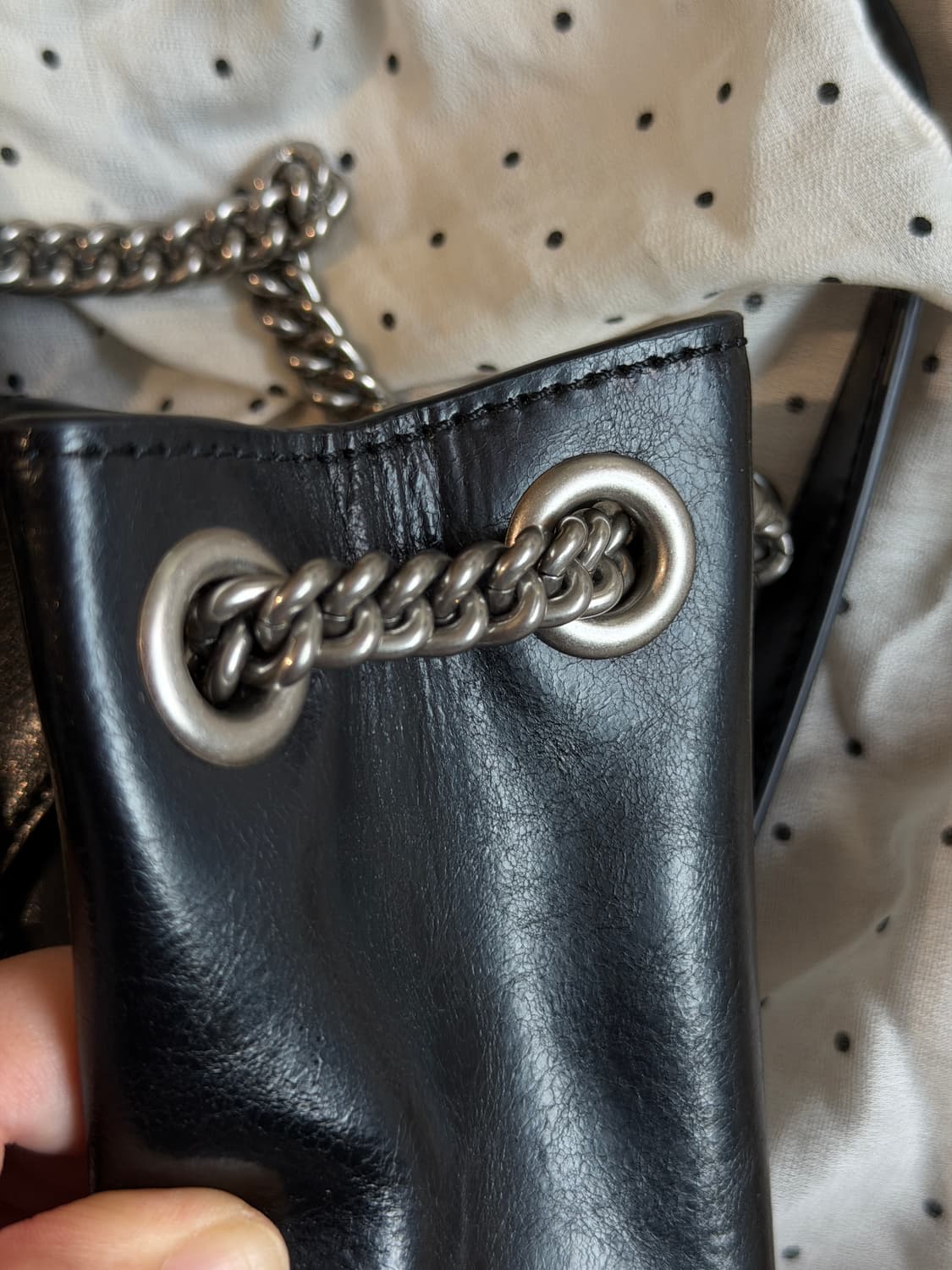 루에브르 Sac de Sortie 버킷백 라지 블랙 상품이미지8