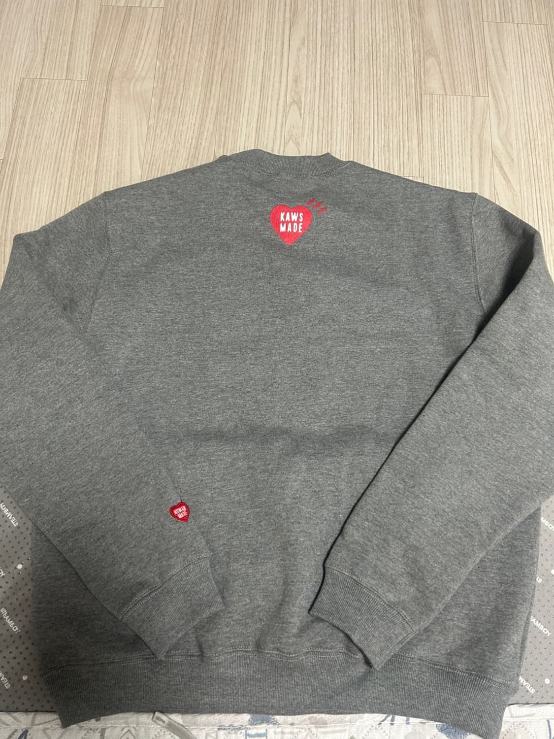 휴먼메이드 X 카우스 스웻셔츠 상품이미지4