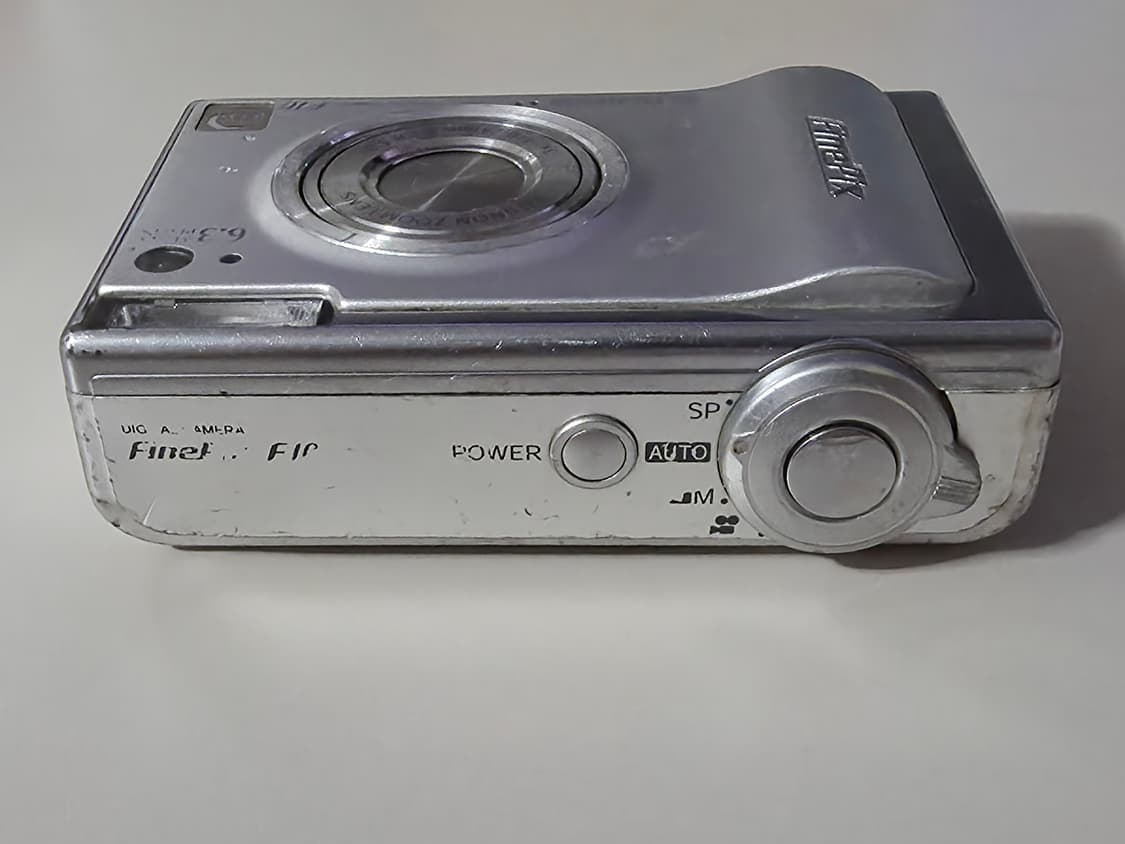 후지 파인픽스 F10 빈티지 디지털카메라 상품이미지2