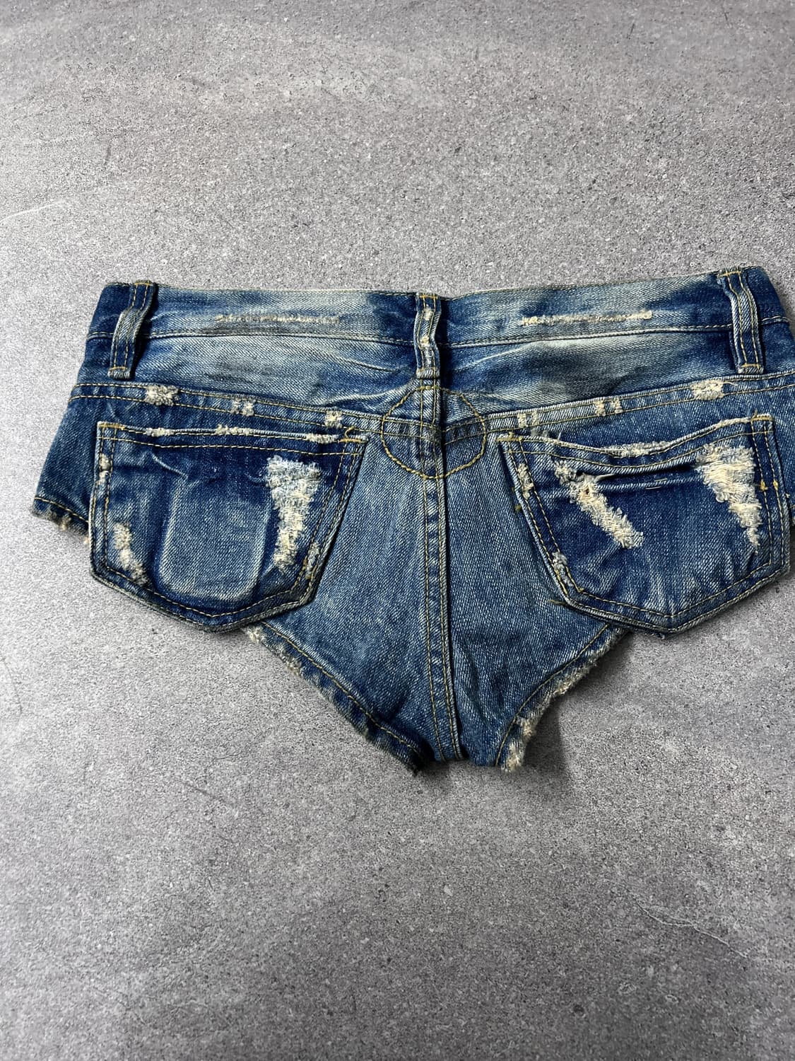 Button Fly Low-rise Denim Hotpants 상품이미지4