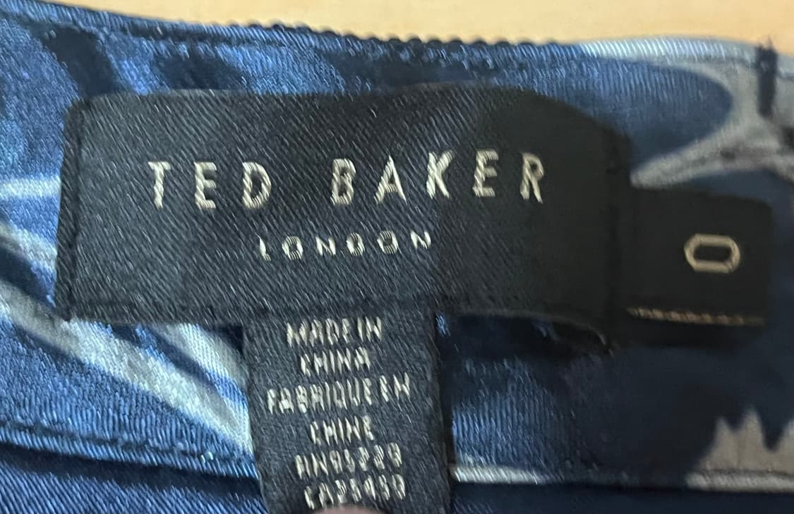 테드베이커 플라워 패턴 플레어 스커트 (0사이즈) 상품이미지3