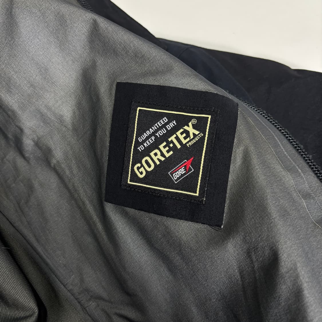 L 다이와 DAIWA 블랙 투웨이 고어텍스 프로쉘 바람막이 자켓 상품이미지6