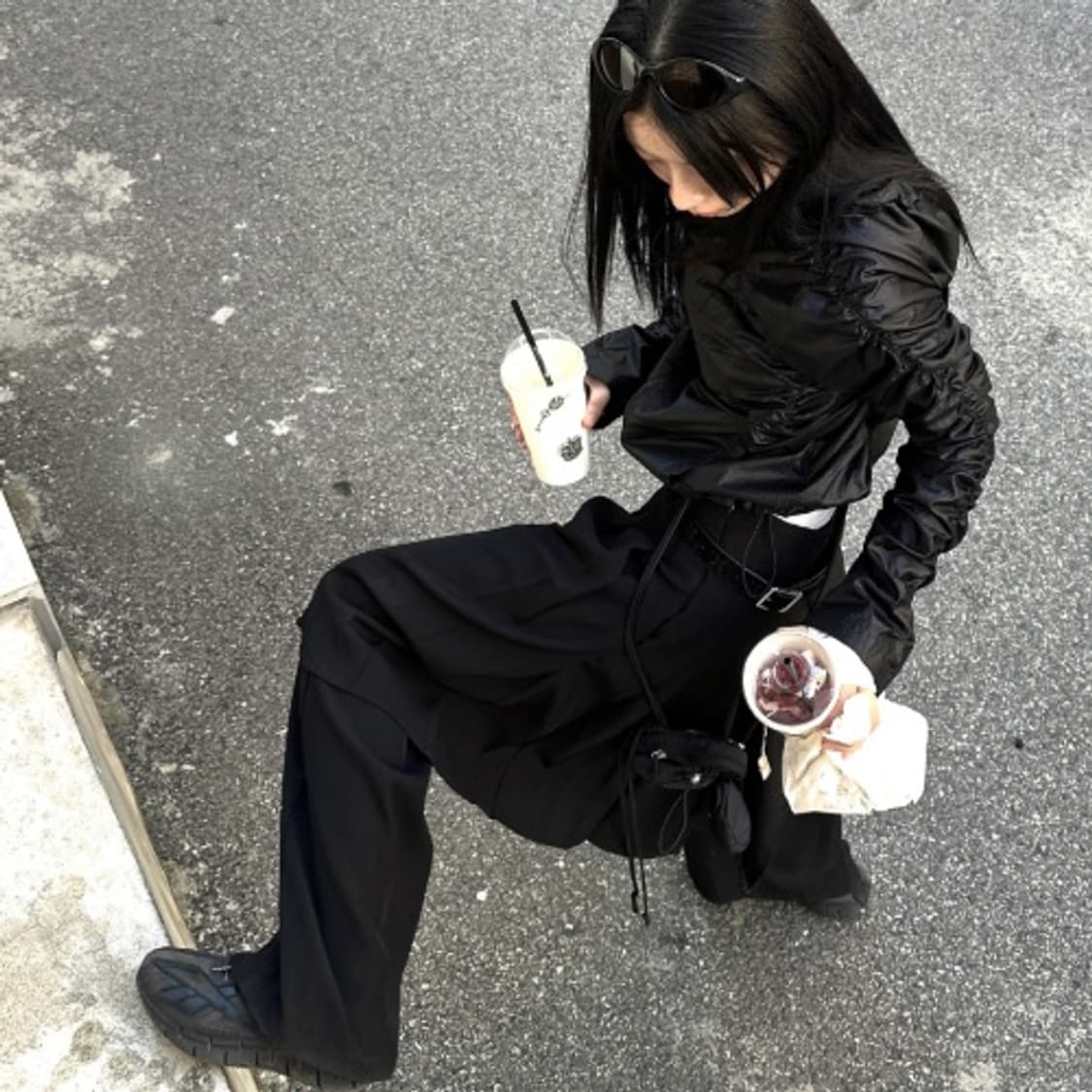 우화 SHIRRING HIGHNECK WINDBREAKER 상품이미지1