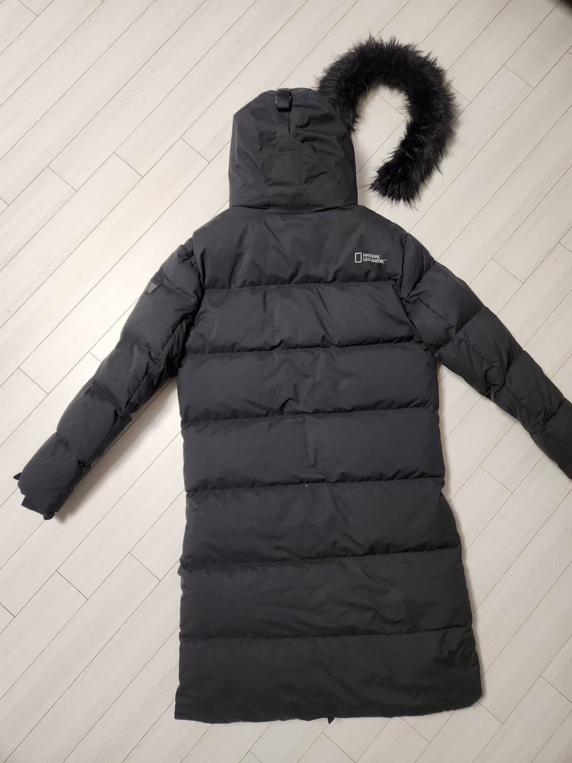 내셔널지오그래픽 새턴 구스 다운 점퍼 N194UDW390 사이즈xl

스 상품이미지9