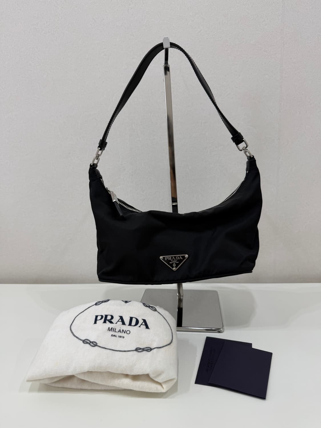 프라다 토트백 상품이미지1