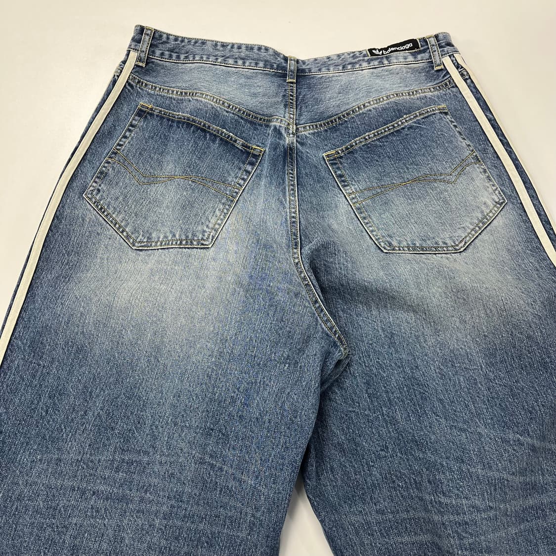 [M] 발렌시아가 x 아디다스 데님 팬츠 청바지 상품이미지5