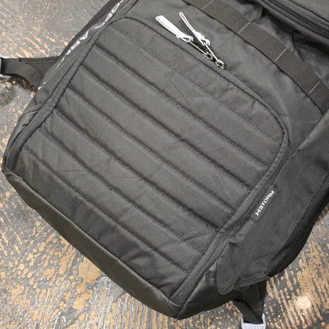 언더아머 블랙 백팩  상품이미지4