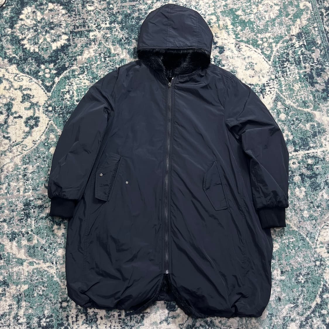 DKNY 도나카란뉴욕 페이크 퍼 양면 코트 패딩 자켓(S) 상품이미지4