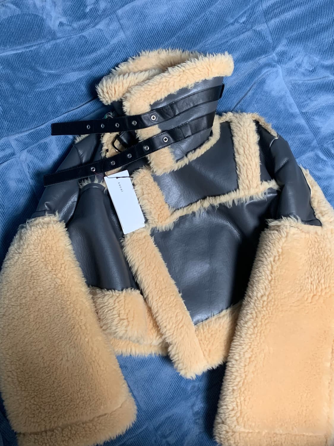 (택o) Sacai 22fw 시어링 무스탕 상품이미지1