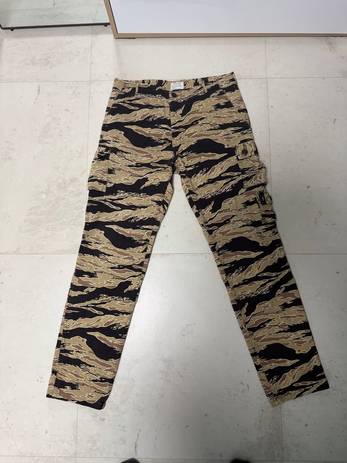 리얼맥코이 타이거카모팬츠 상품이미지1