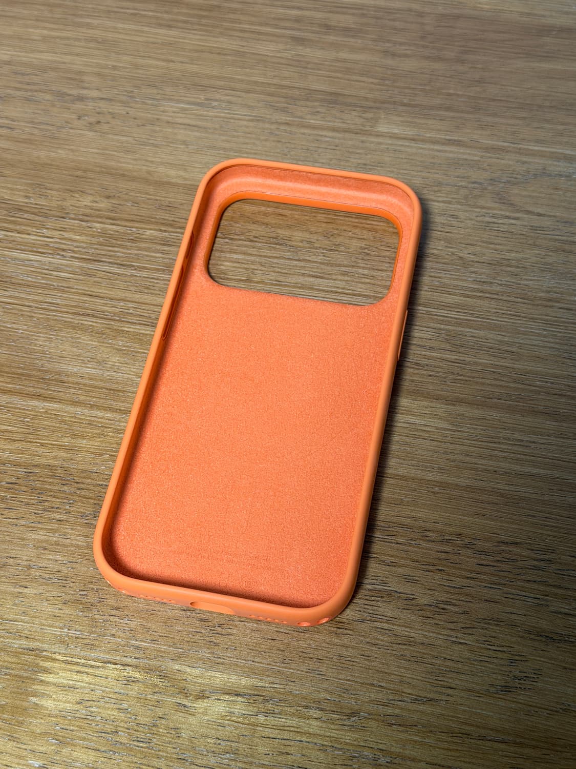 아이폰17프로 정품 실리콘케이스 오렌지 상품이미지2