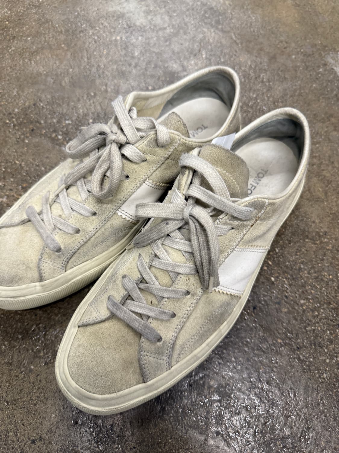 톰포드 정품스웨이드 캠브리지 스니커즈 43 상품이미지3