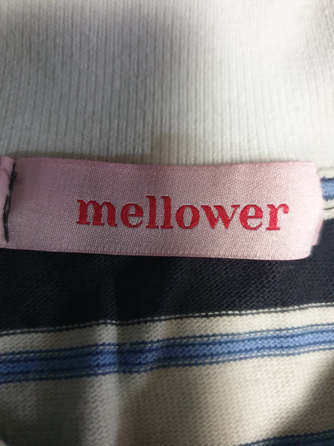 MELLOWER 뱃지로고 스트라이프 긴팔 카라티 (F) 상품이미지3
