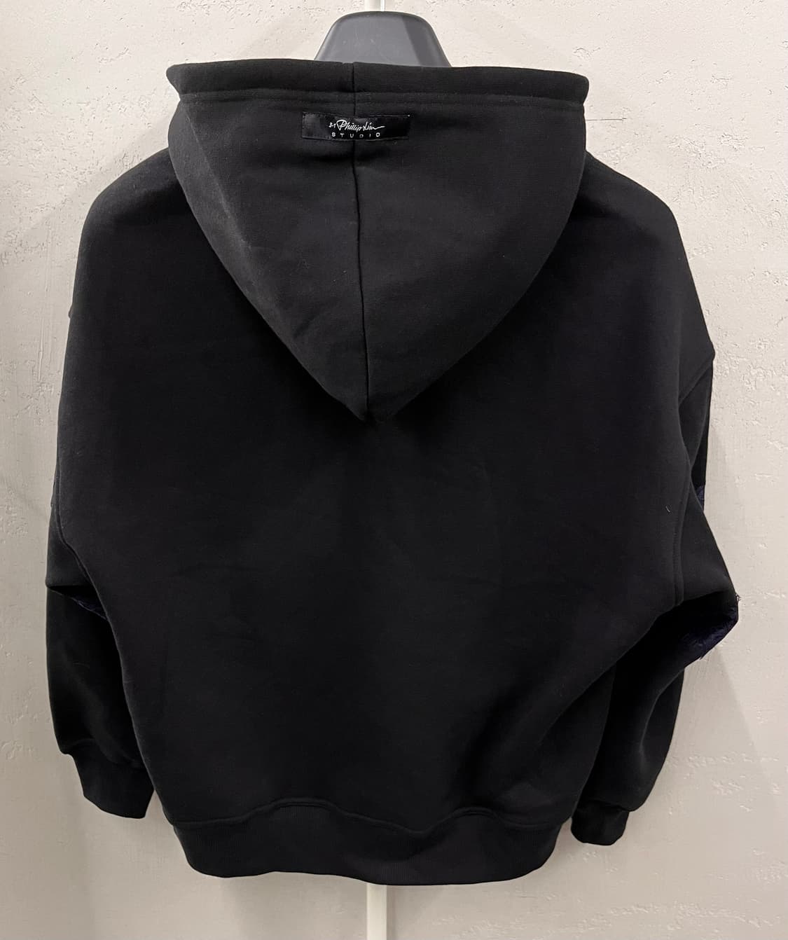 3.1 필립림 스튜디오 블랙 후드티 상품이미지2