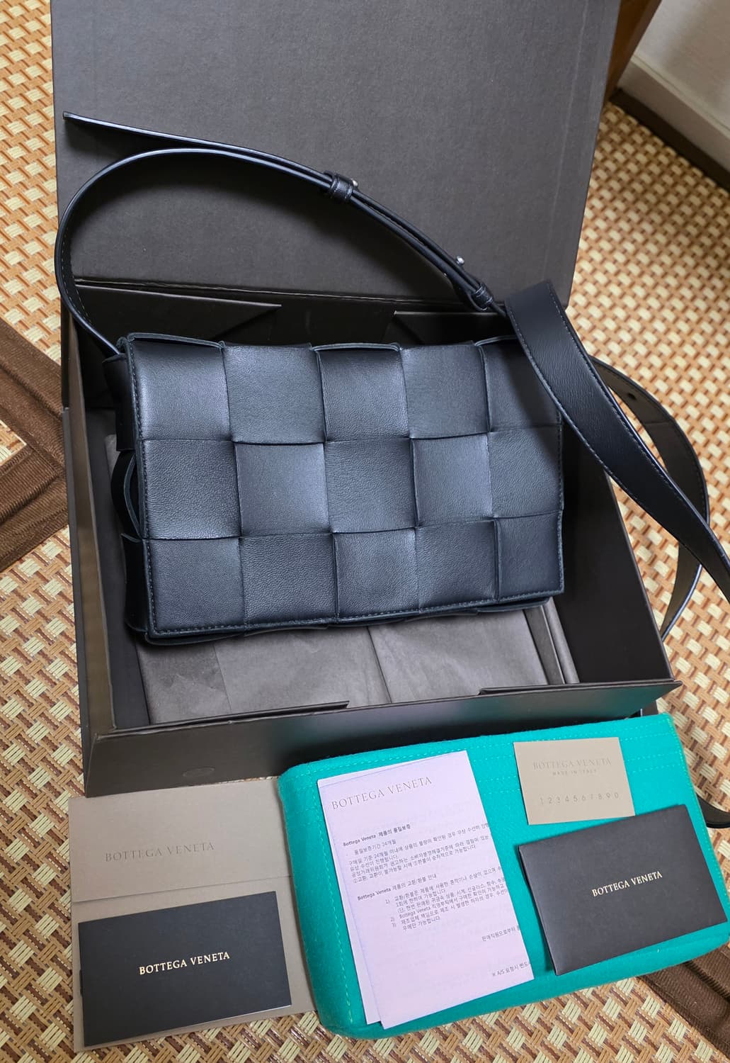 보테가베네타 카세트백 스몰 블랙 상품이미지1