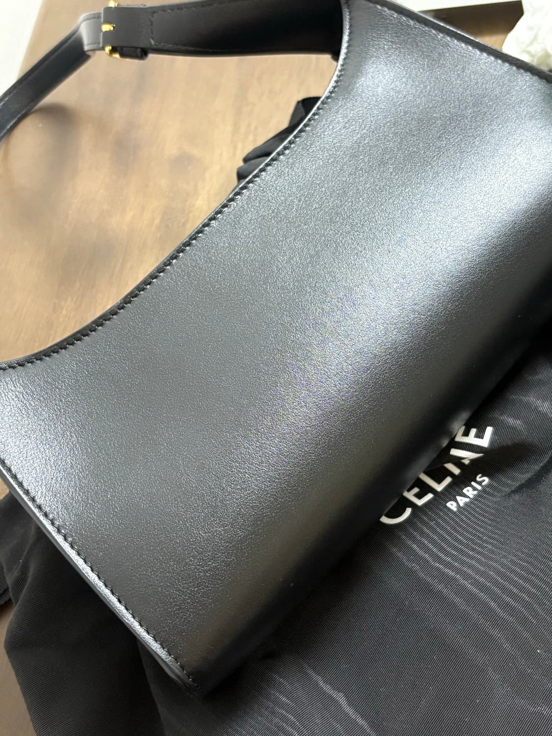 셀린느 퀴르 트리오페 숄더백 블랙(상태 최상) 상품이미지6