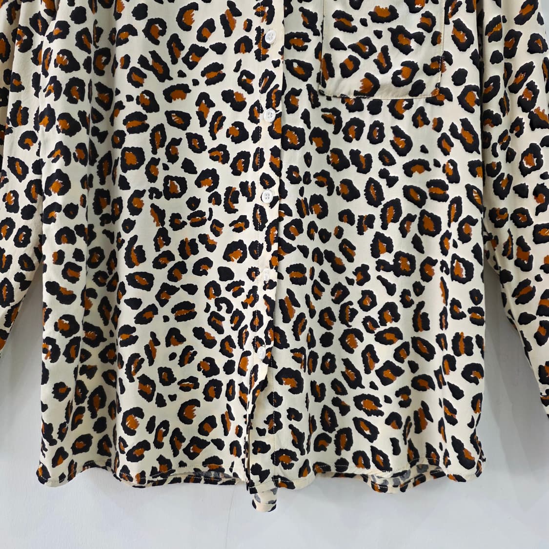 Velvet Heart 레오파트 패턴 셔츠 블라우스 상품이미지4