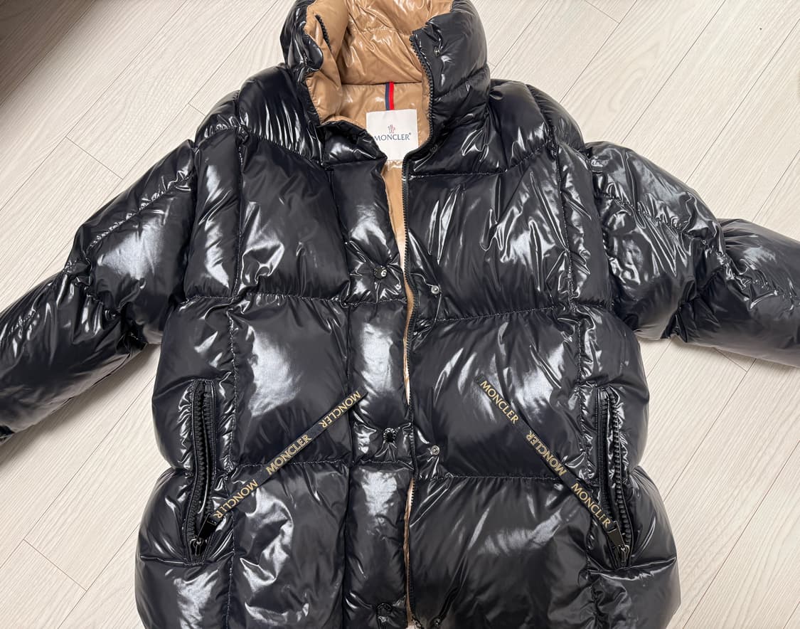 몽클레어 파라나 쇼트 다운 자켓 블랙 - 23FW 1사이즈 상품이미지1